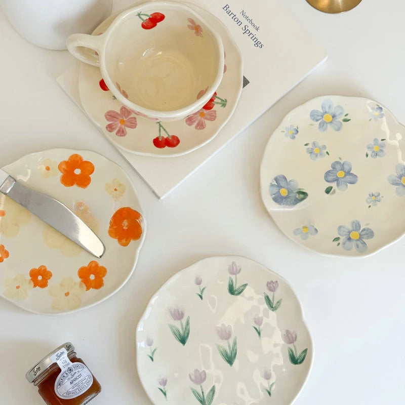 Creative Hand-painted Flower Pattern Ceramic Plate